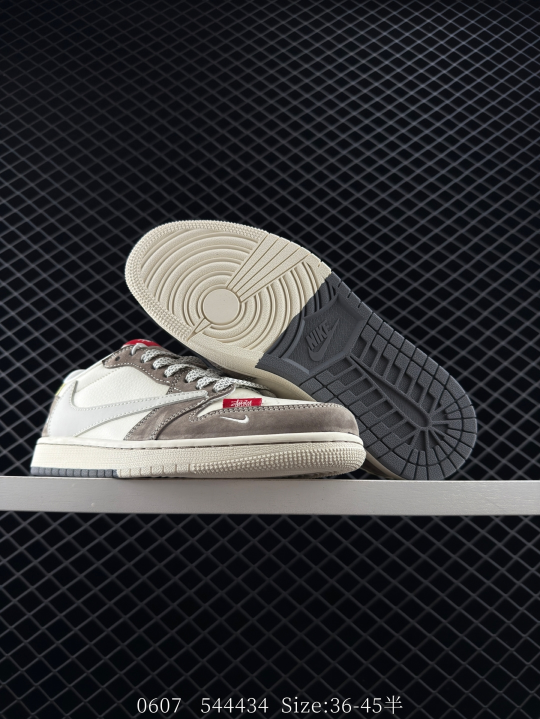 Travis Scott x Air Jordan 1 ” Reverse Mocha “